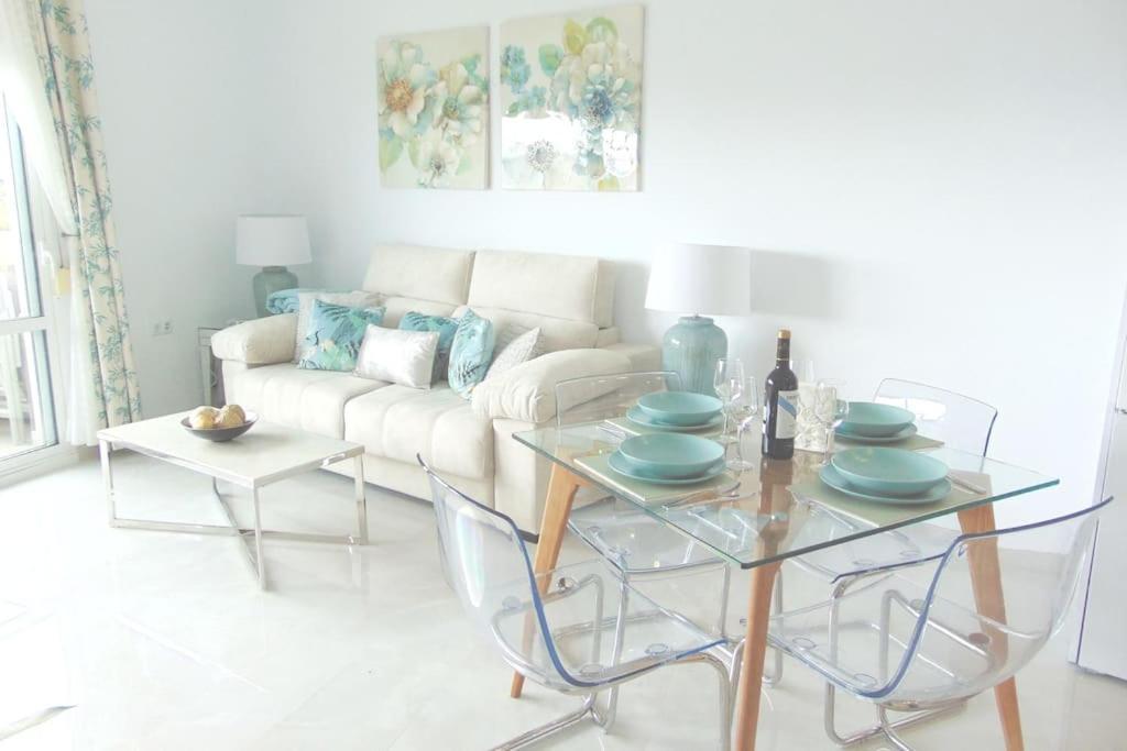 Lux. Frontbeach-Terrace. 5 Pools.Tv. 2 A.C.Netflix Benalmádena Esterno foto