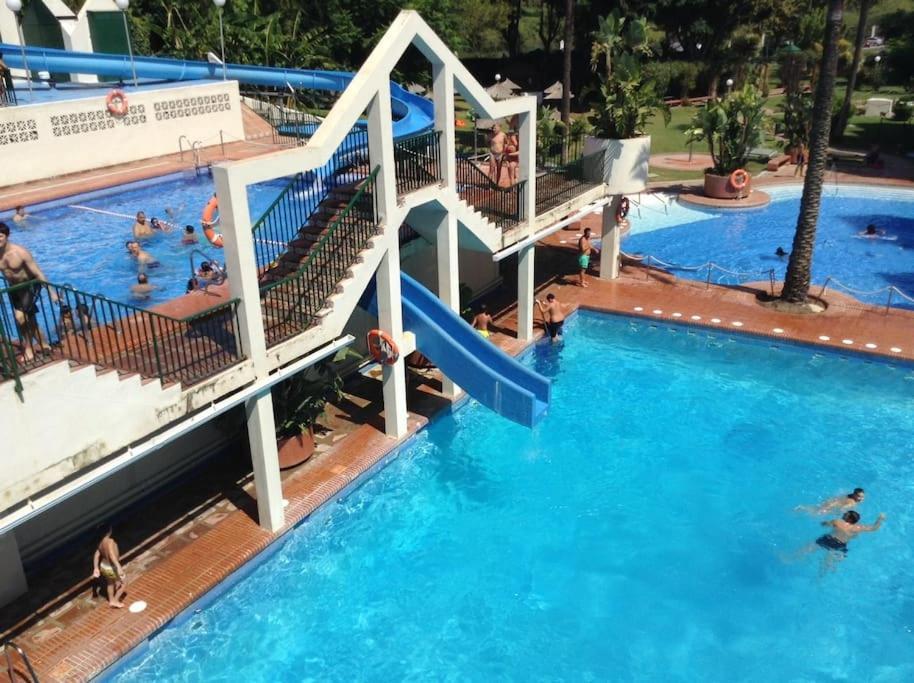 Lux. Frontbeach-Terrace. 5 Pools.Tv. 2 A.C.Netflix Benalmádena Esterno foto