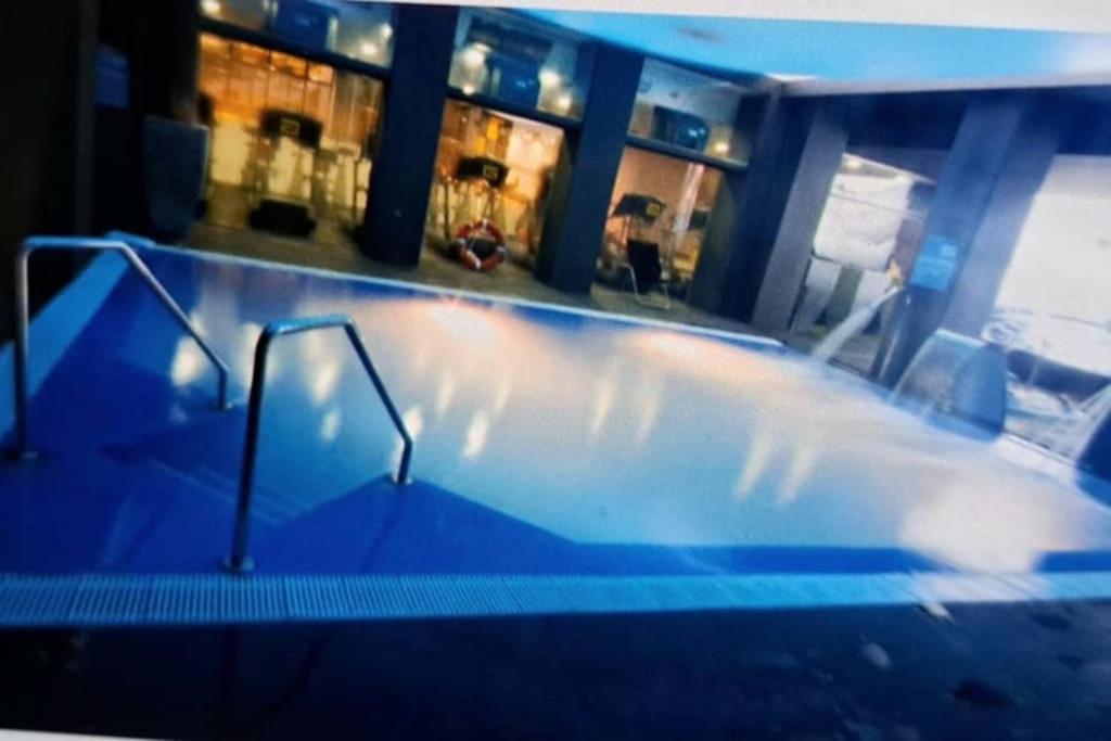 Lux. Frontbeach-Terrace. 5 Pools.Tv. 2 A.C.Netflix Benalmádena Esterno foto