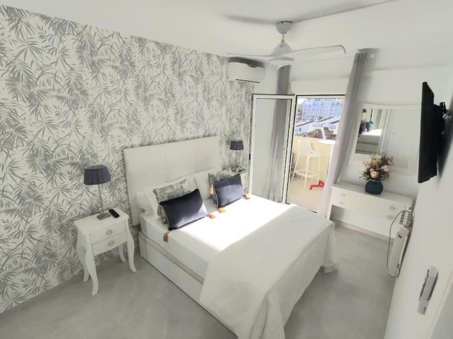Lux. Frontbeach-Terrace. 5 Pools.Tv. 2 A.C.Netflix Benalmádena Esterno foto