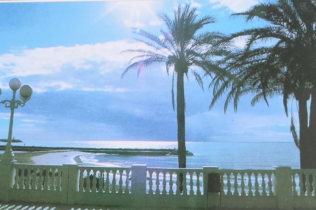 Lux. Frontbeach-Terrace. 5 Pools.Tv. 2 A.C.Netflix Benalmádena Esterno foto